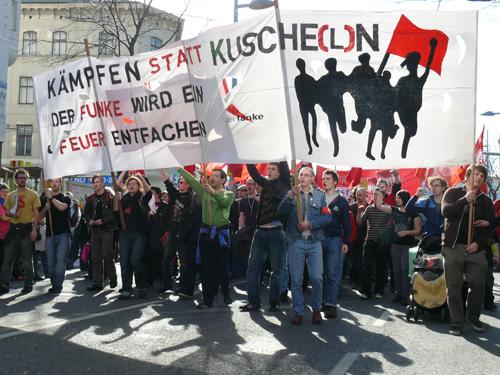 Der Funke block at the demonstration