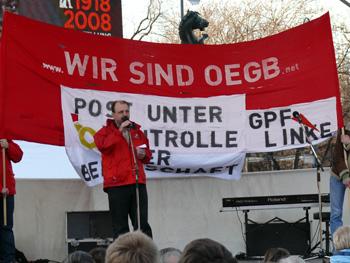 Christian Kenndler, a well known trade union activist, postal worker shop steward and active supporter of the Marxist Tendency, made it very clear that the role of the trade unions is to prepare for the future struggles.