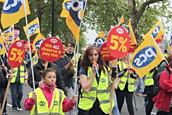 PCS march Image Socialist Appeal