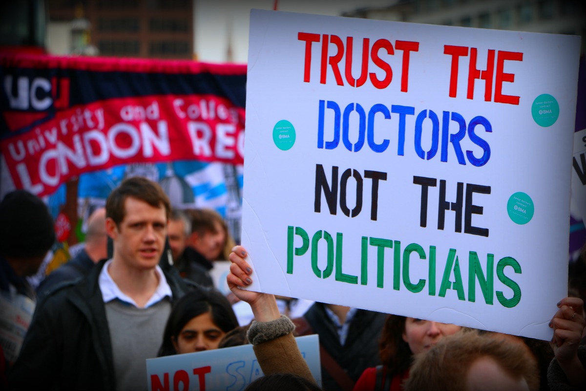 TrustTheDoctors Image Socialist Appeal