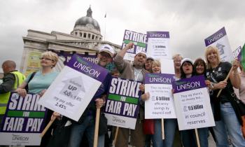 The trade union leaderhips are offering now way out of the crisis for the workers of Britain. Photo by Bob Watt.