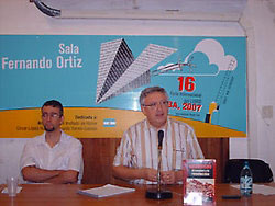 Alan Woods speaks at the University of Santiago de Cuba