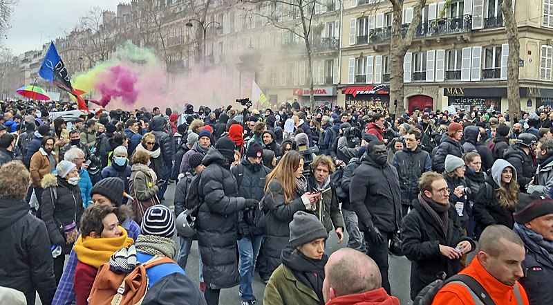 Paris pension demonstration Image Roland Godefroy Wikimedia Commons