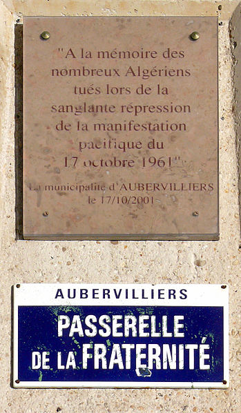 Aubervilliers passerelle de la fraternité plaque retuschiert Image Claude Shoshany