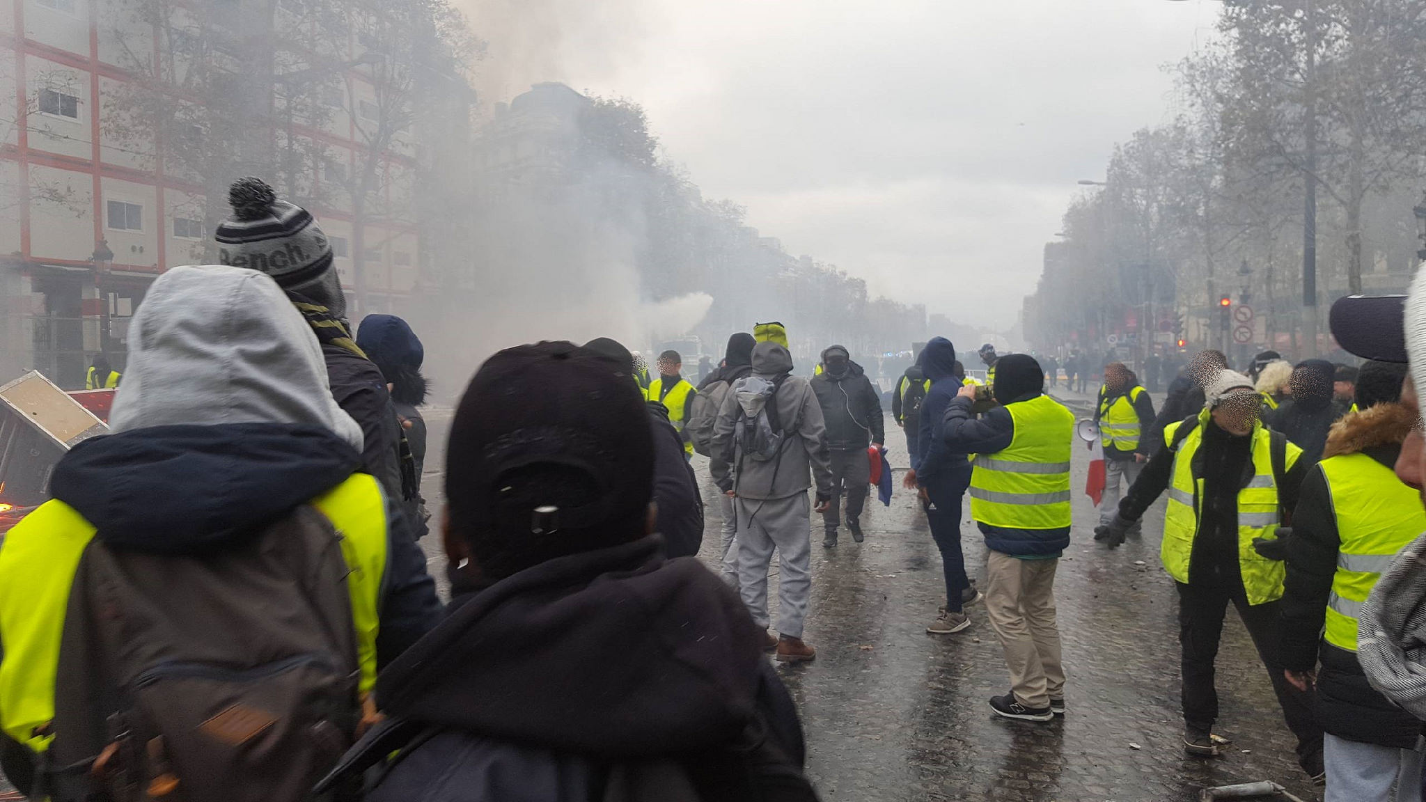 Yellow vests editorial 1 Image Flickr Erder Wanderer