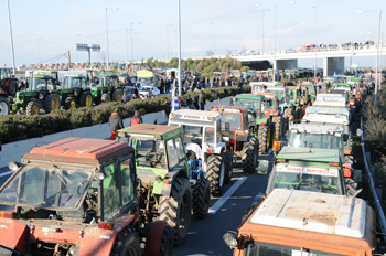 Blockade of a national road on January 20 (Photo by kke_pictures on flickr)