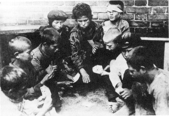 Streetkids RussianCivilWar Image public domain