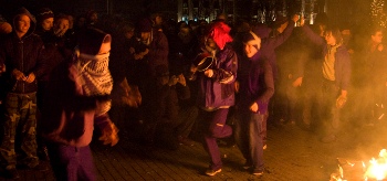 Youth and workers have been protesting on the streets of Reykjavik since the crisis hit Iceland in October last year. Photo by Scarndp on Flickr.