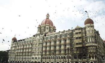 Taj Mahal hotel (Photo by USELESSNANO on flickr)