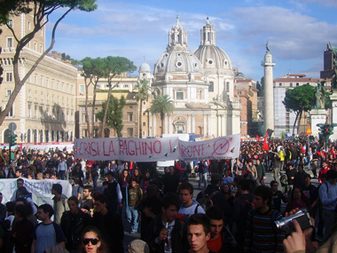 Demonstration in Rome, November 14th, 2008. (Photo by Tiziano87 on flickr)