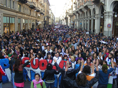 Demonstation in Turin, October 30th, 2008. (Photo by daduxio89 on flickr)