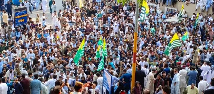 Kashmir demo Image عوامی ایکشن کمیٹی سدھنوتی Facebook