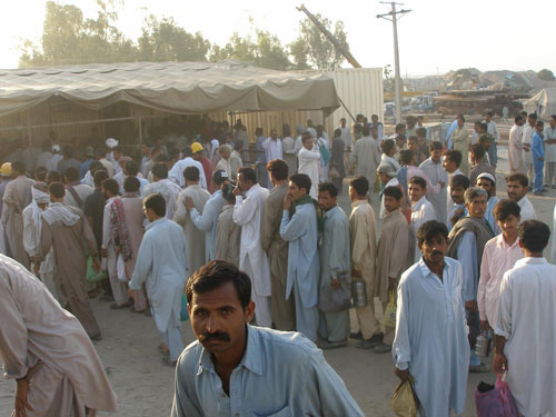 Threats to workers in struggle reinvigorates movement at Taunsa Barrage