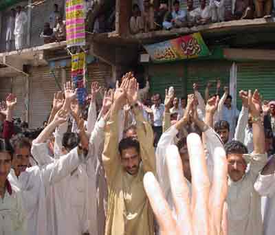 General Strike and roadblocks in Kashmir