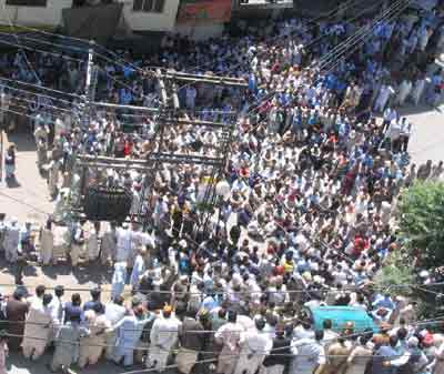 General Strike and roadblocks in Kashmir