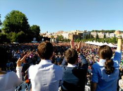 podemos-mass-meeting