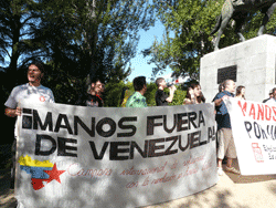 President Chavez Meets with a Delegation of the Spanish Students' Union, Hands Off Venezuela and El Militante (Spain) in Madrid