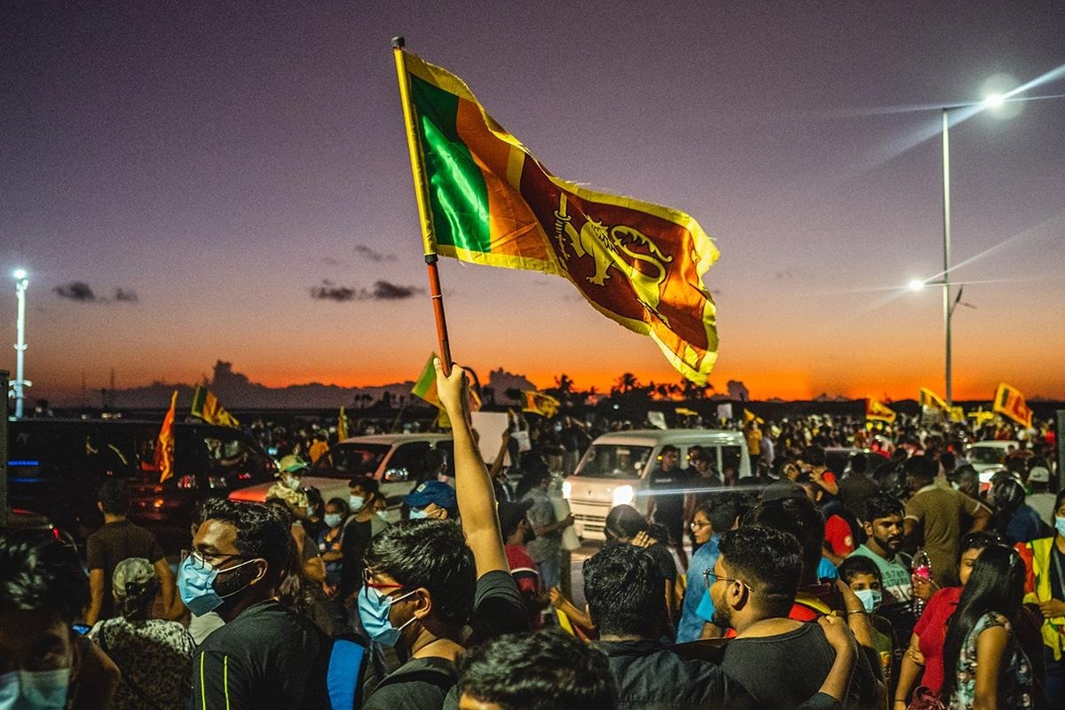 Flag sunset Sri Lanka Image Nazly Ahmed