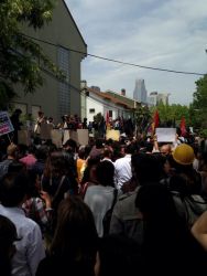 protest-near-soma-holdings-istanbul