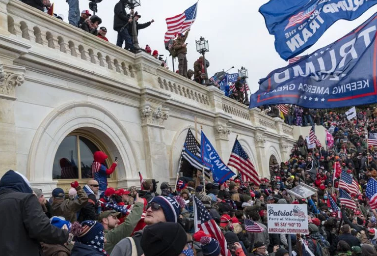 Trump mob storms capitol 2 Image Blink OFanaye Flickr