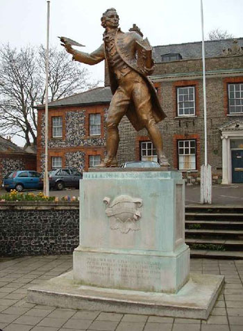 Statue of Thomas Paine (Photo by Homermeyn)