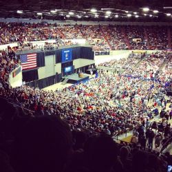 bernie-sanders-madison-crowd