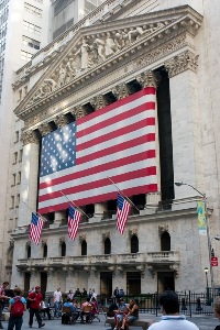 Wall Street is in crisis. Photo by Francois Roche.