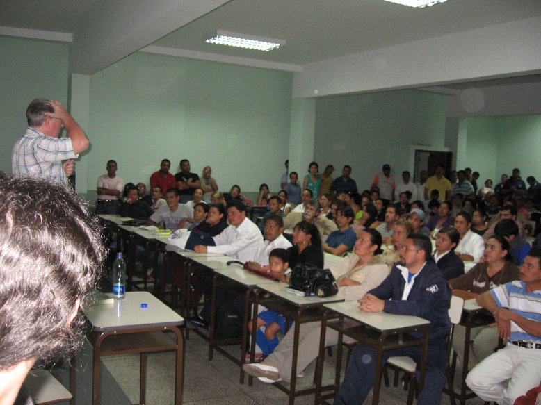 Venezuela: Lleno total en el acto de Alan Woods en la asamblea del Sindicato de Obreros de la ULA