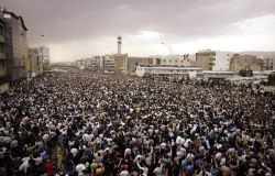 الجماهير في الشارع خلال شهر يونيو 2009.